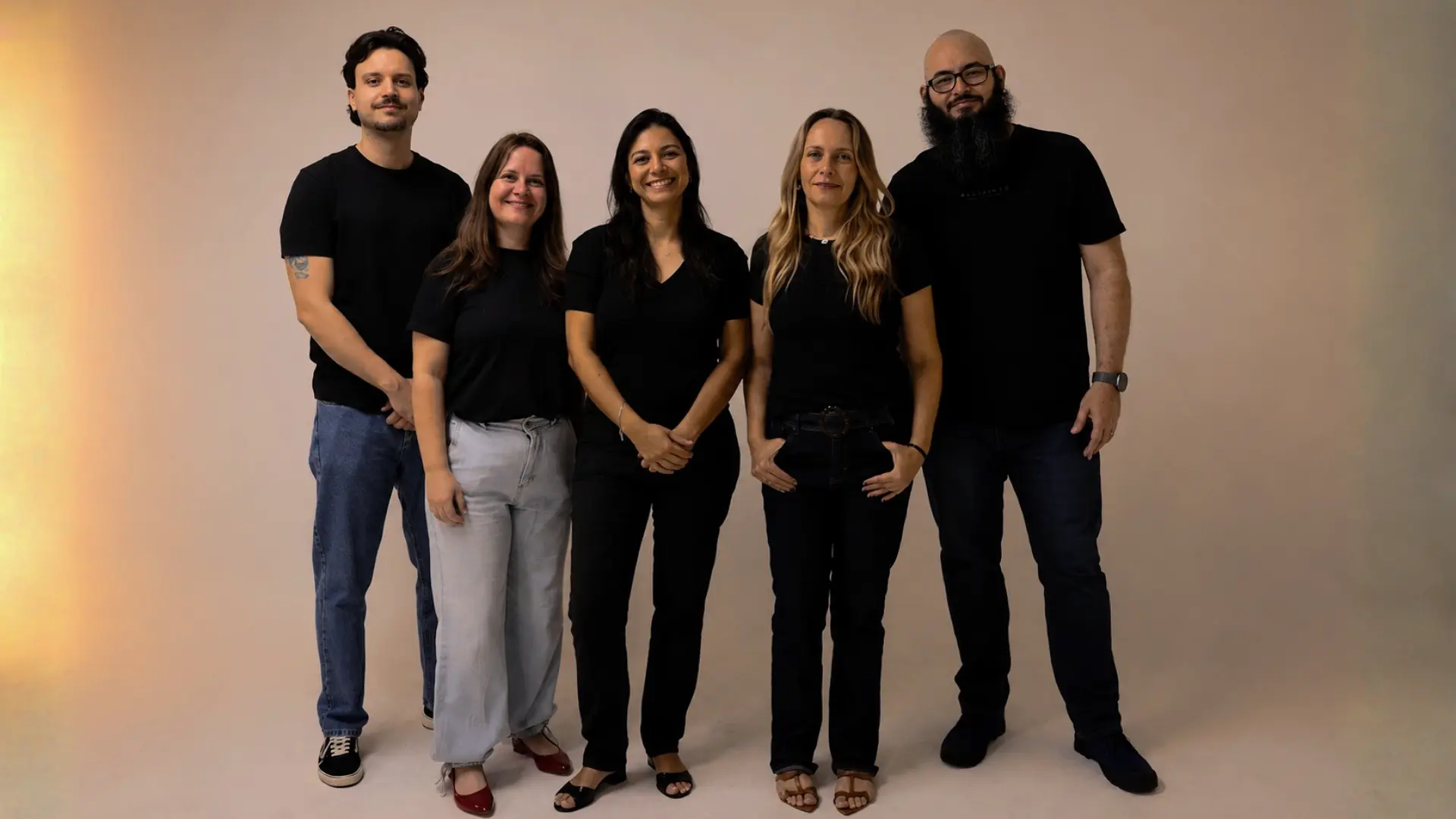 A equipe da Pictore reunida em estúdio